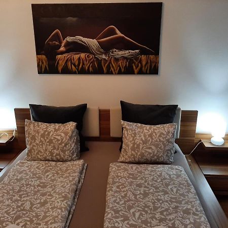 Nobless Apartment เบอร์โน ภายนอก รูปภาพ
