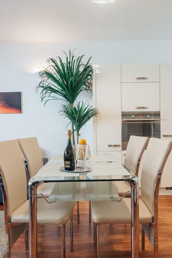 Nobless Apartment เบอร์โน ภายนอก รูปภาพ